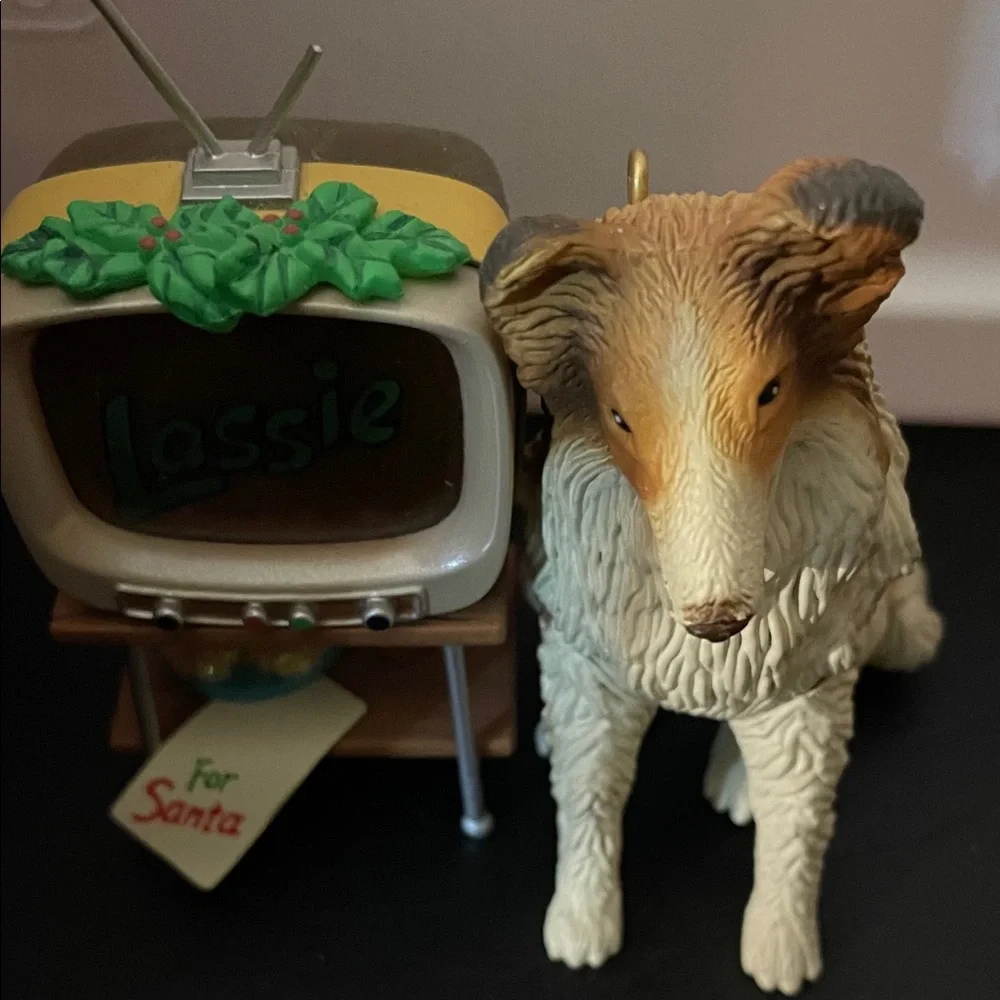 Carlton Cards Lassie Lighted Ornament - Brown and White - Picture 3 of 11